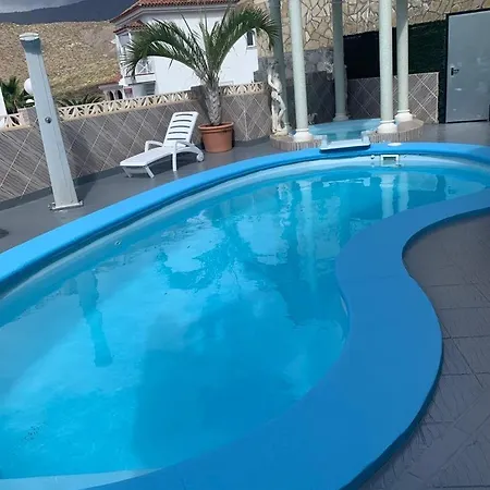Villa Costa Adeje 别墅 *